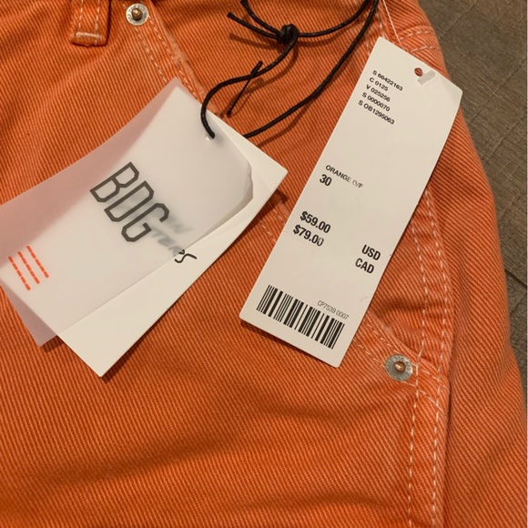 BDG women’s orange summer jean carpenter shorts - Picture 5 of 5